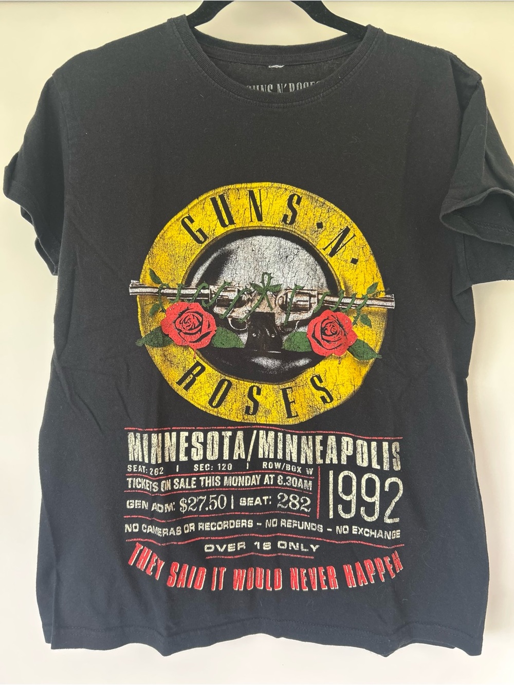 Guns N' Roses Black Short Sleeve Graphic Tee - 1992 Minnesota/Minneapolis